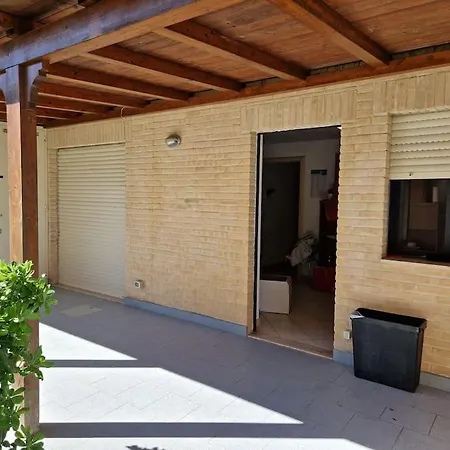 Vicino Al Mare Con Piscina Pineto